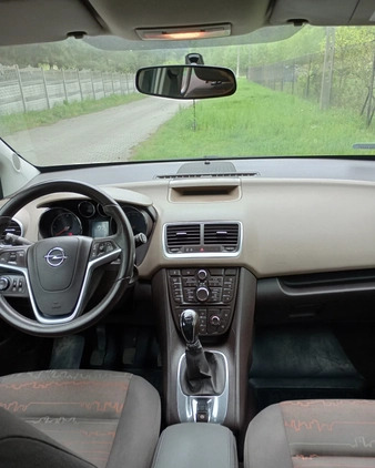 Opel Meriva cena 19700 przebieg: 190800, rok produkcji 2011 z Jaworzno małe 121
